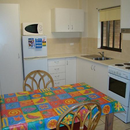 Noosa Yallambee Holiday Apartments Noosaville Exterior photo