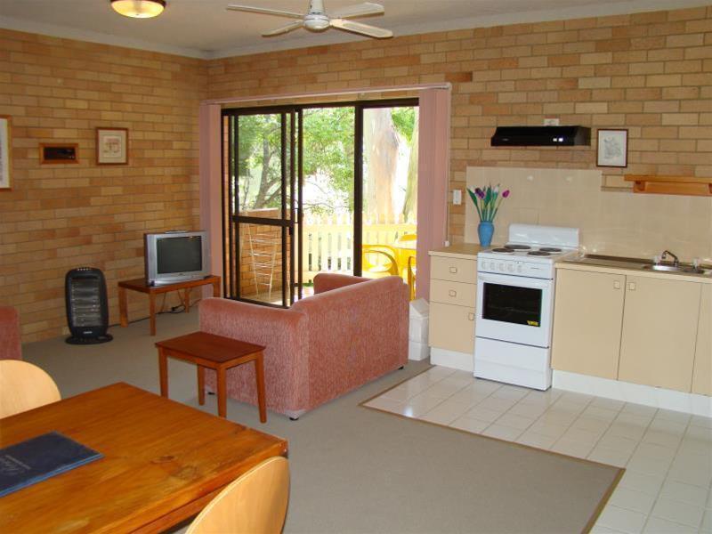 Noosa Yallambee Holiday Apartments Noosaville Exterior photo